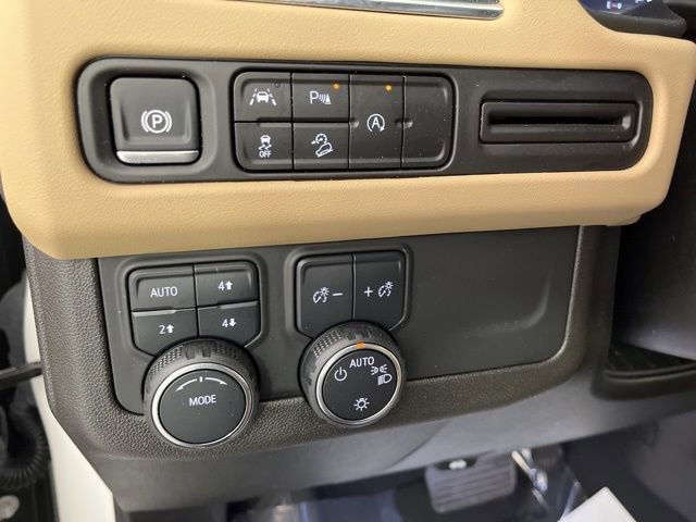 Used 2024 Chevrolet Tahoe Premier image 36