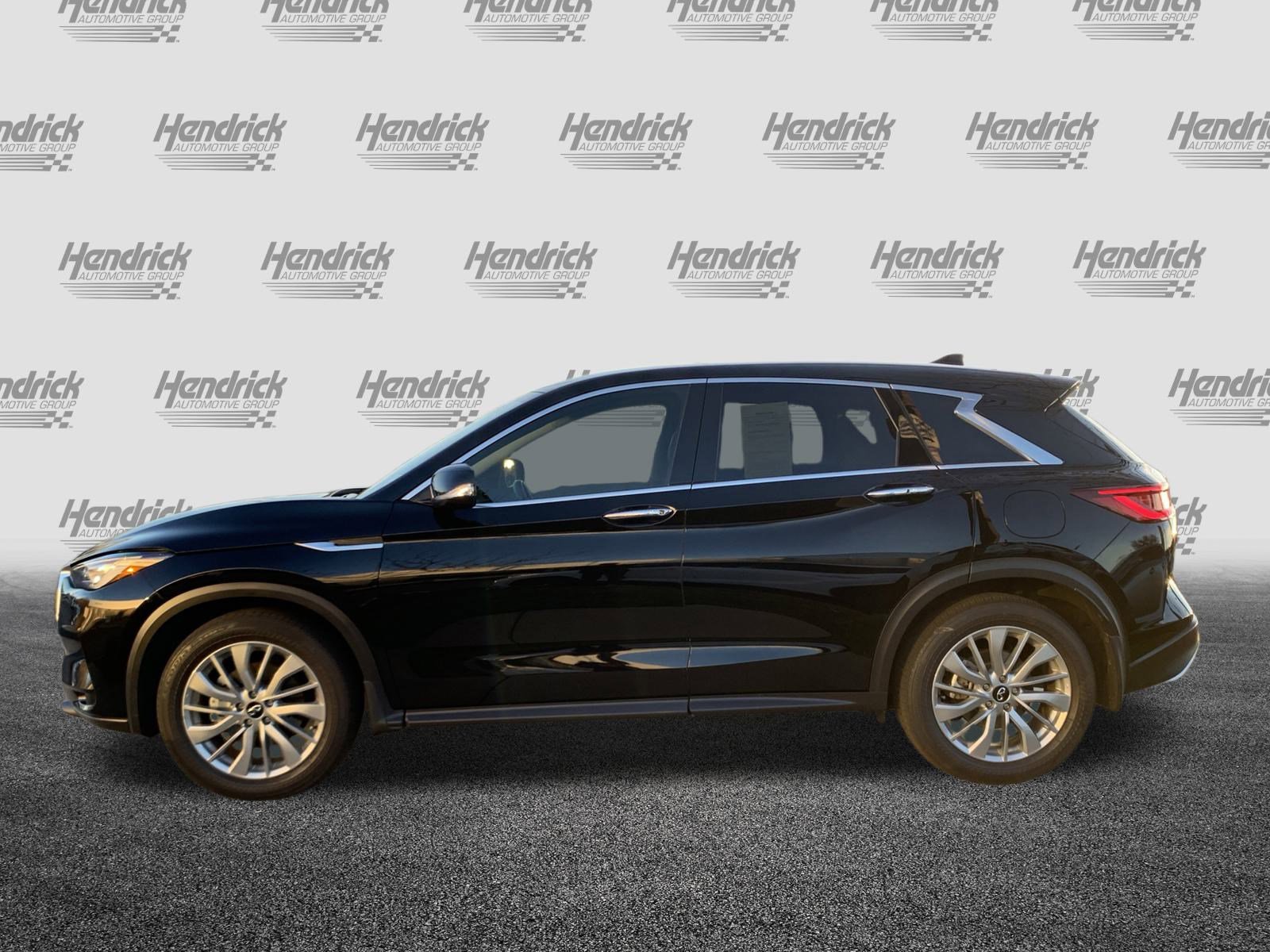 Used 2023 INFINITI QX50 Pure image 7