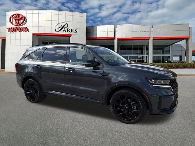 Used 2023 Kia Sorento SX