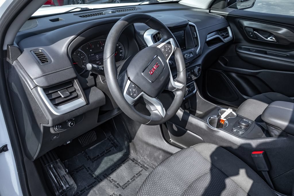 Used 2023 GMC Terrain SLE w/ Driver Convenience Package FWD image 15