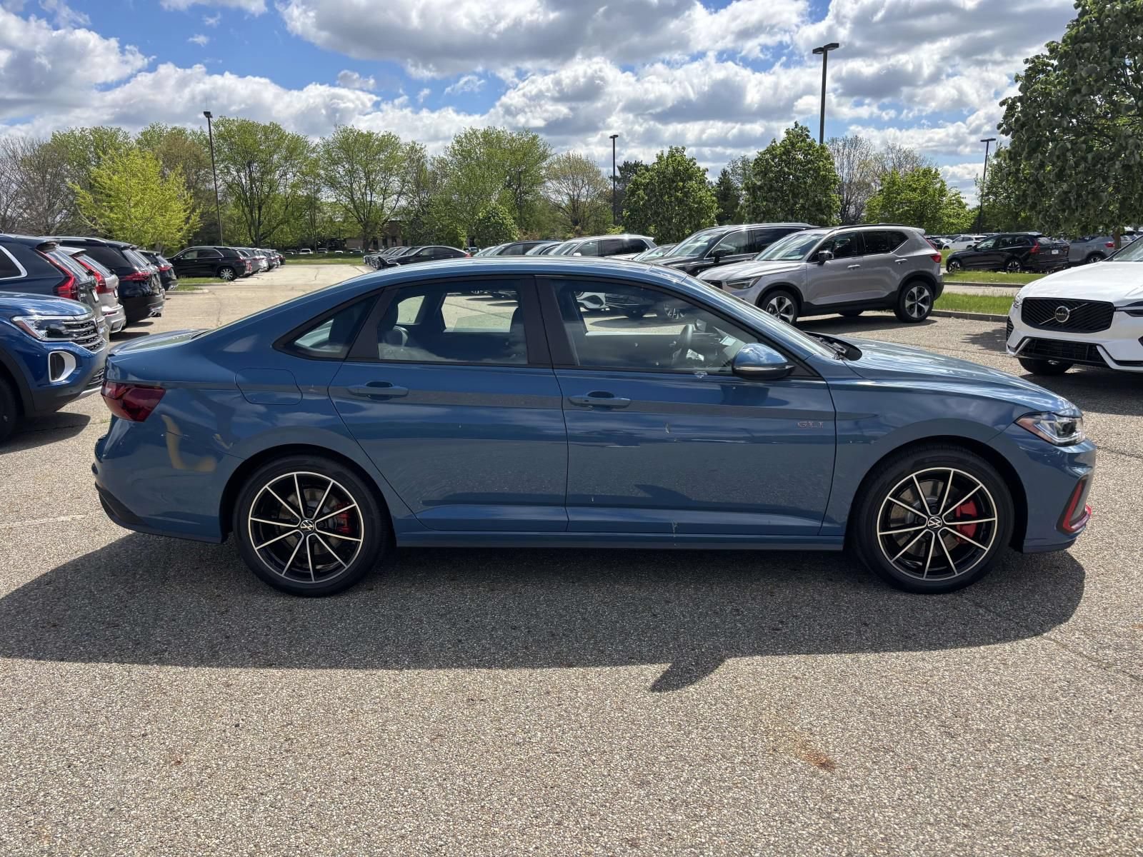 New 2026 Volkswagen Jetta GLI Autobahn FWD image 4