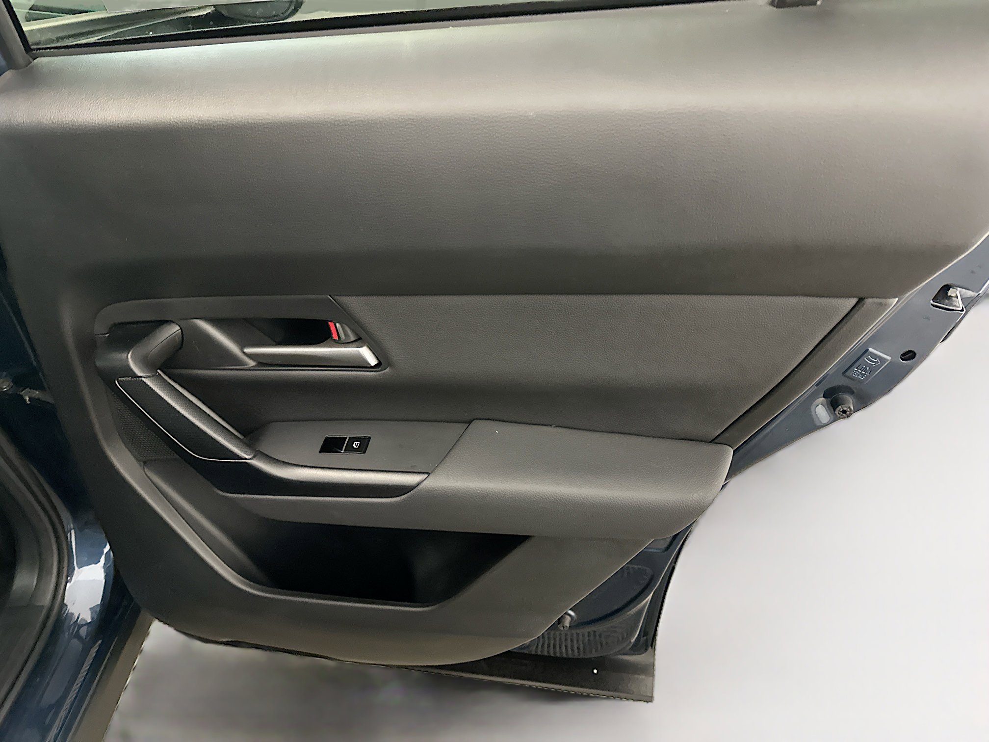 Used 2025 MAZDA CX-50 AWD 2.5 S w/ Premium Package image 33