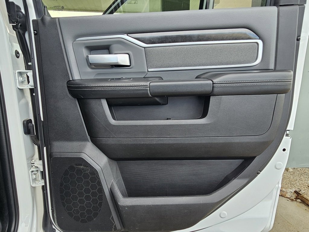 Used 2023 RAM 2500 Big Horn w/ Level 1 Equipment Group image 17