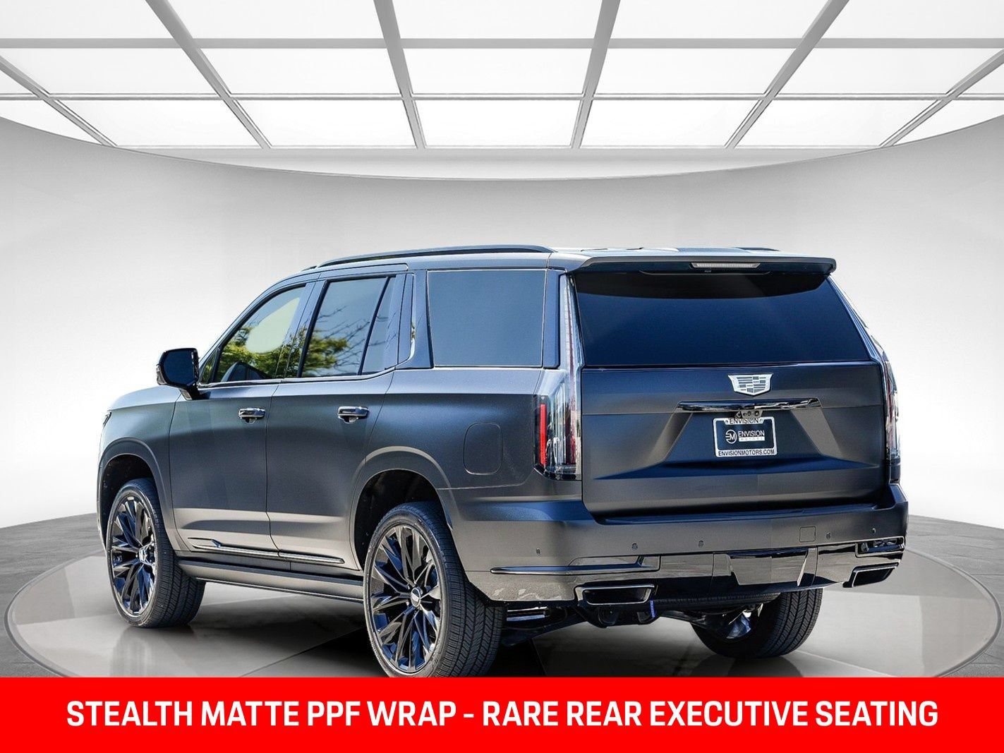 Used 2025 Cadillac Escalade Sport Platinum AWD/4WD image 3