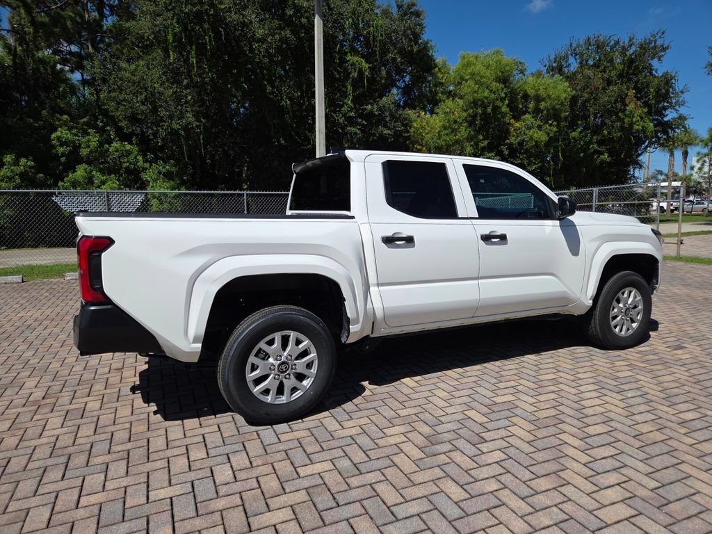 Certified 2024 Toyota Tacoma SR AWD/4WD image 11
