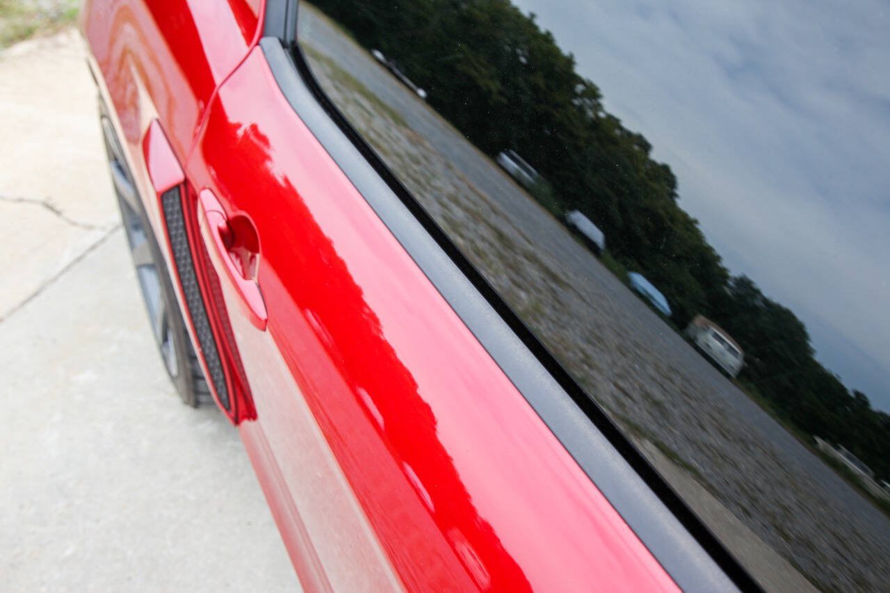 Used 2011 Ford Mustang GT Premium w/ Electronics Pkg RWD image 36
