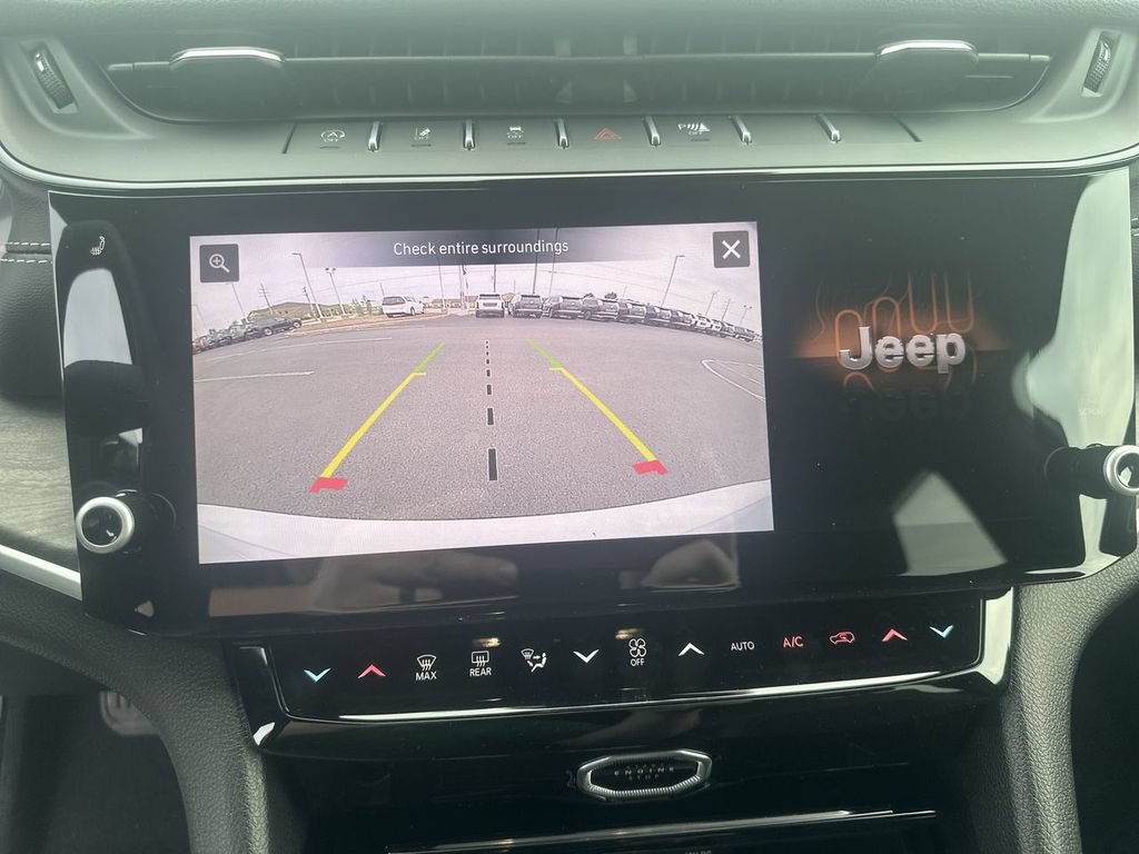 New 2026 Jeep Grand Cherokee L 4WD image 24
