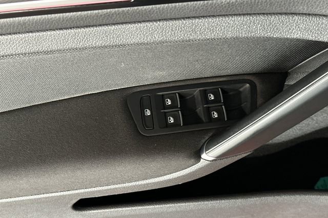 Used 2017 Volkswagen GTI Sport image 13