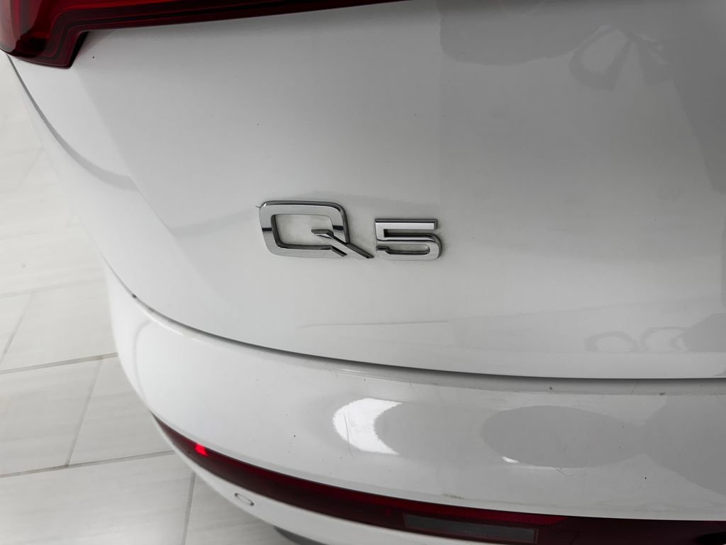 Used 2018 Audi Q5 2.0T Premium Plus w/ Premium Plus Package image 34