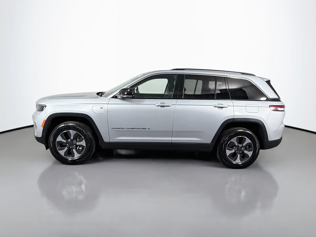Used 2022 Jeep Grand Cherokee Limited 4xe AWD/4WD image 4