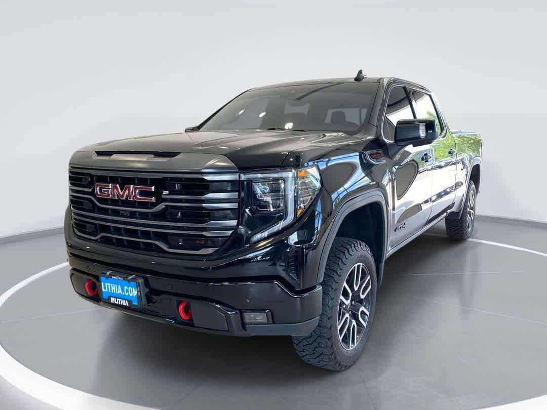 Used 2024 GMC Sierra 1500 AT4 w/ Technology Package AWD/4WD image 1