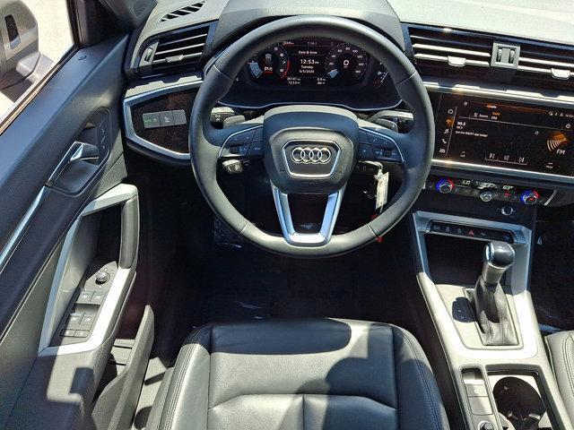 Used 2025 Audi Q3 2.0T Premium AWD/4WD image 11