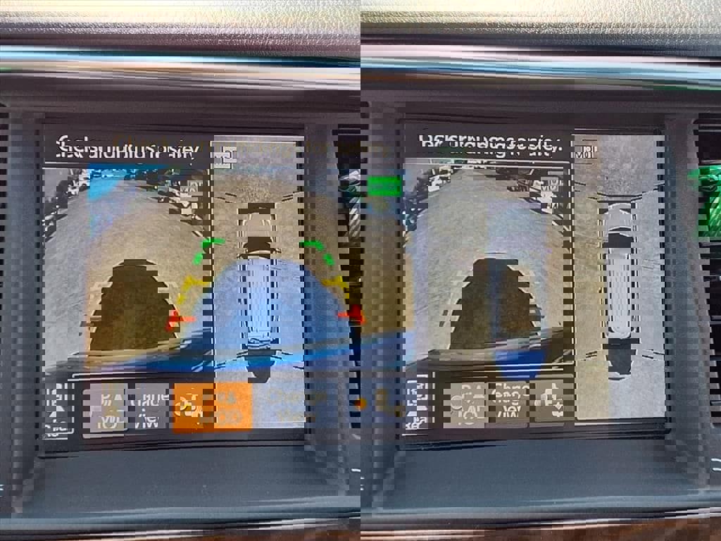 Used 2020 Nissan Armada SL w/ Premium Package image 29