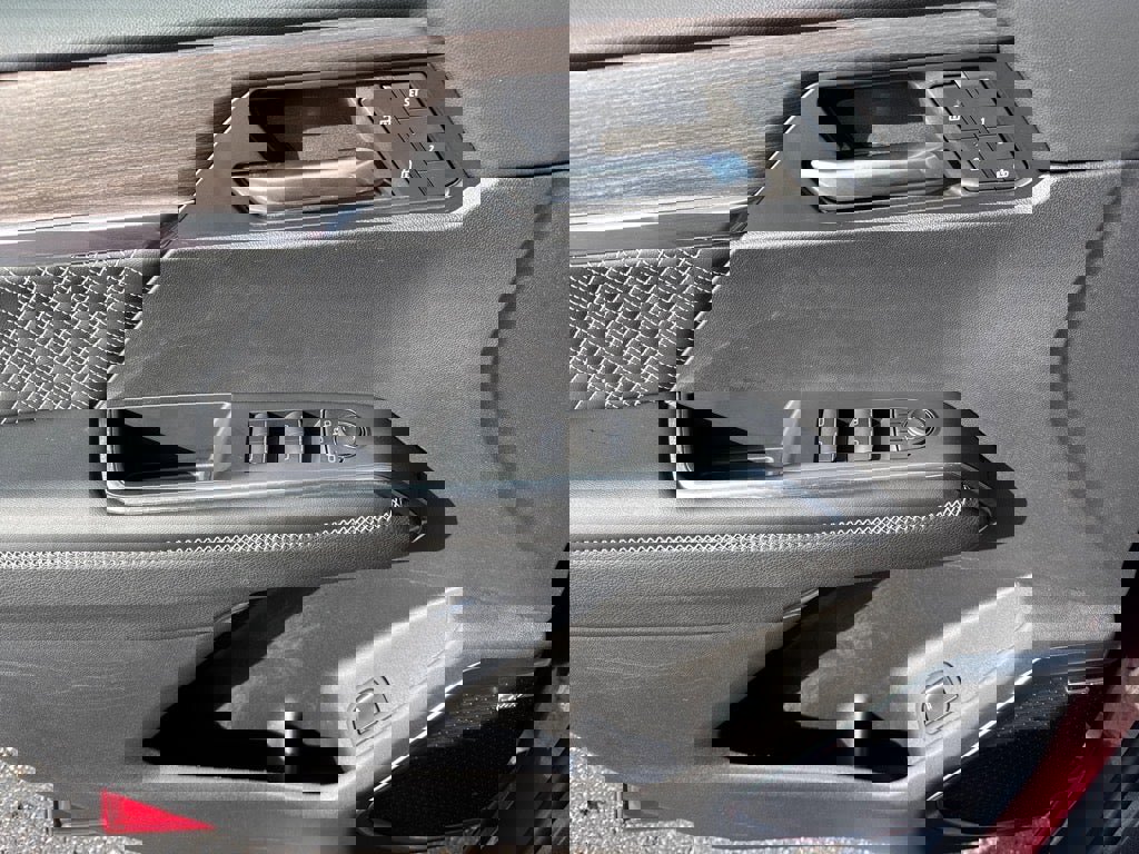 Used 2024 GMC Acadia Denali w/ LPO, Floor Liner Package image 13