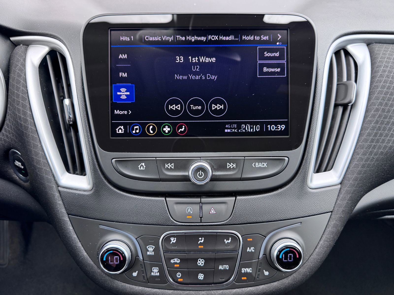 Used 2023 Chevrolet Malibu LT image 18