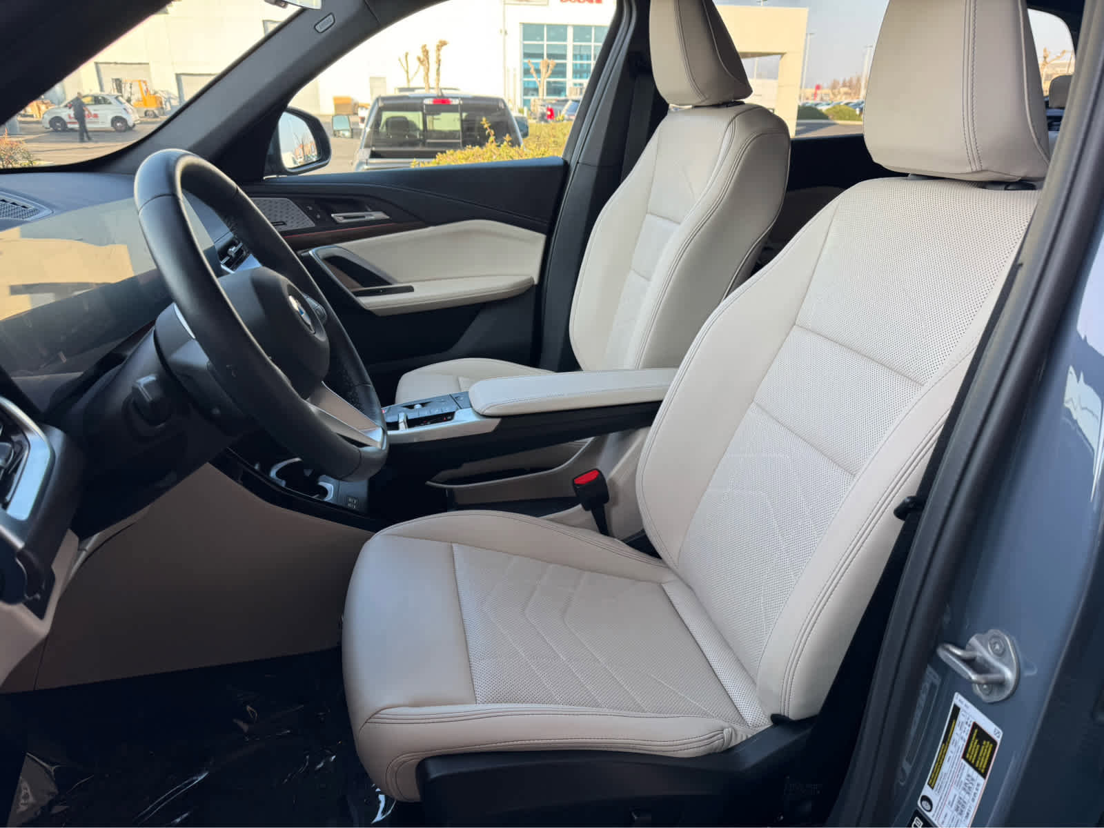 Used 2025 BMW X1 xDrive28i w/ Technology Package image 13