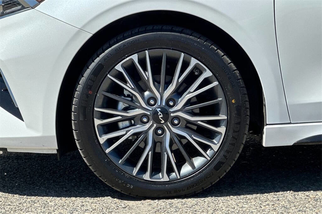 Used 2024 Kia Forte GT-Line image 25