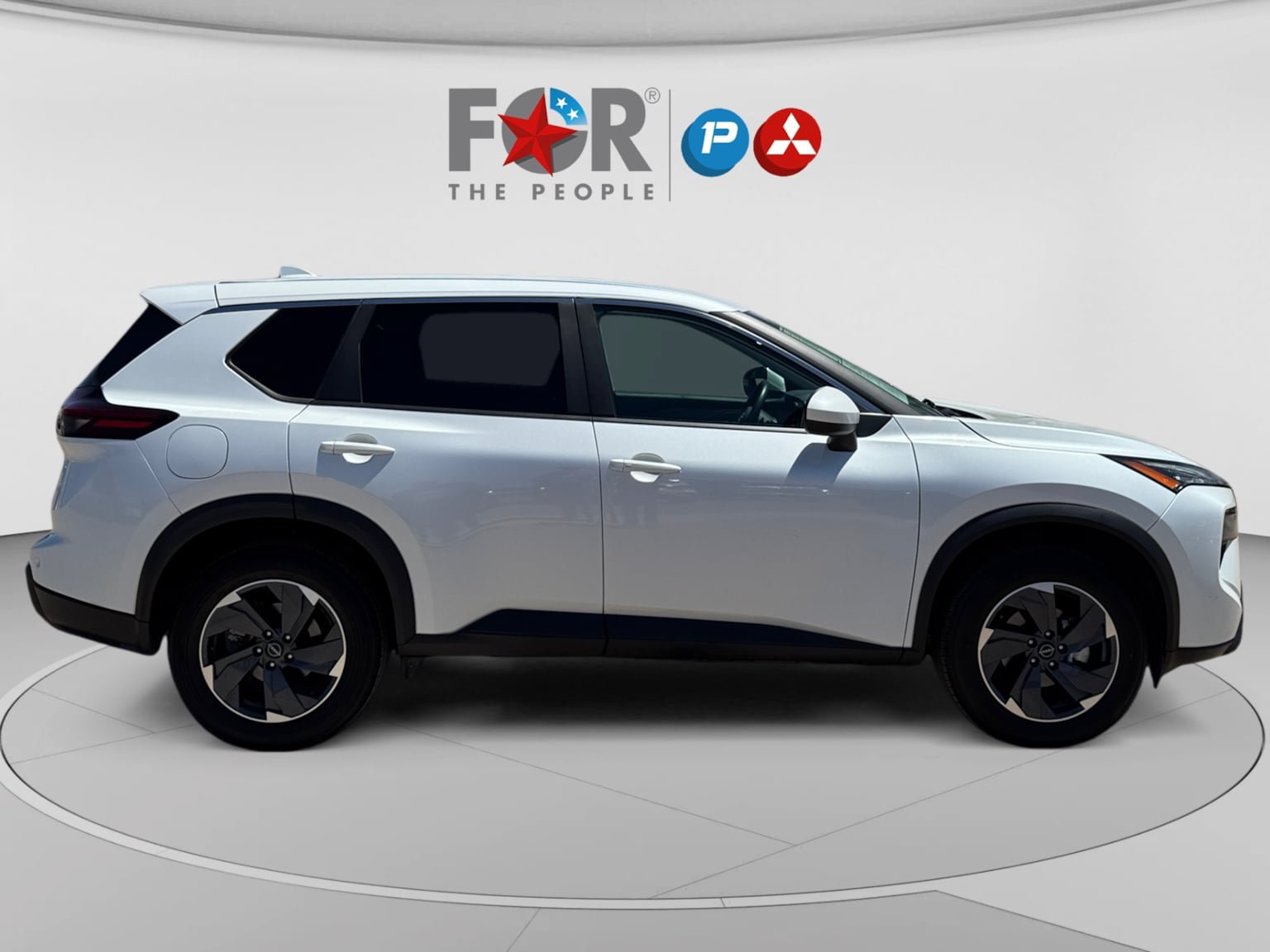 Used 2024 Nissan Rogue SV FWD image 6