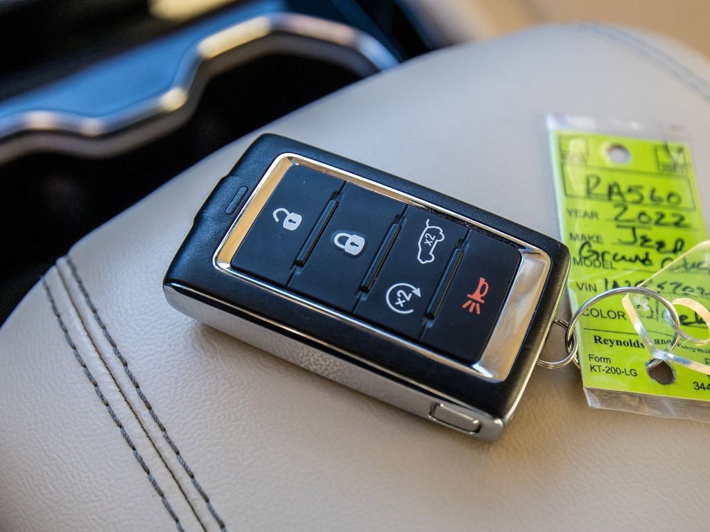 Used 2022 Jeep Grand Cherokee L Limited image 35