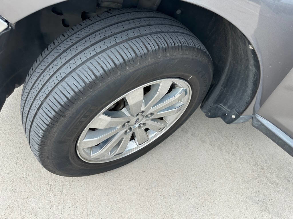 Used 2010 Ford Edge SEL FWD image 24