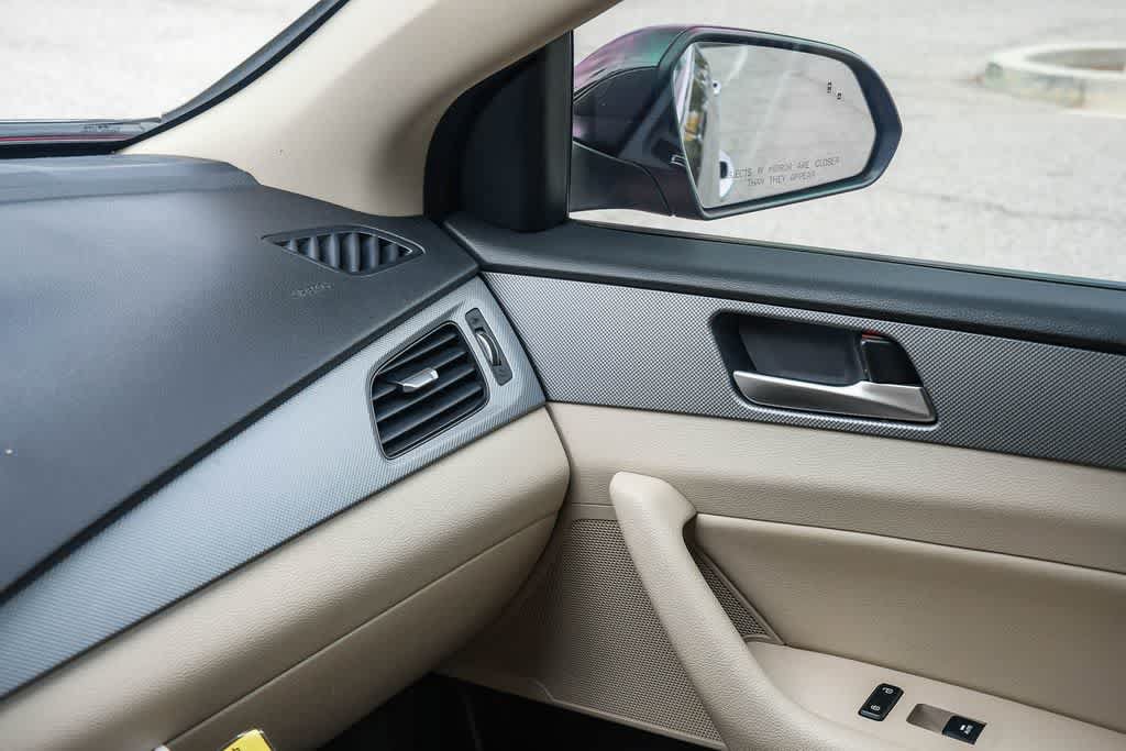 Used 2019 Hyundai Sonata SEL w/ Tech Package 02 FWD image 21