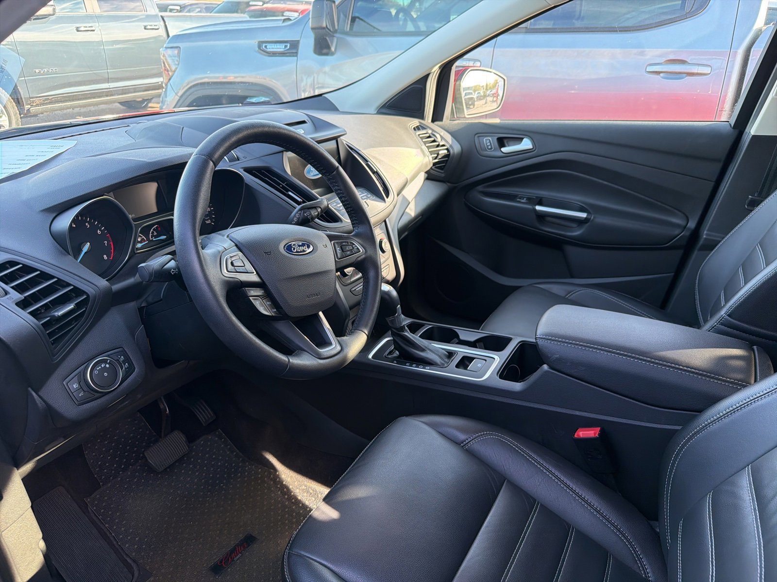 Used 2017 Ford Escape SE w/ SE Leather Comfort Package image 6