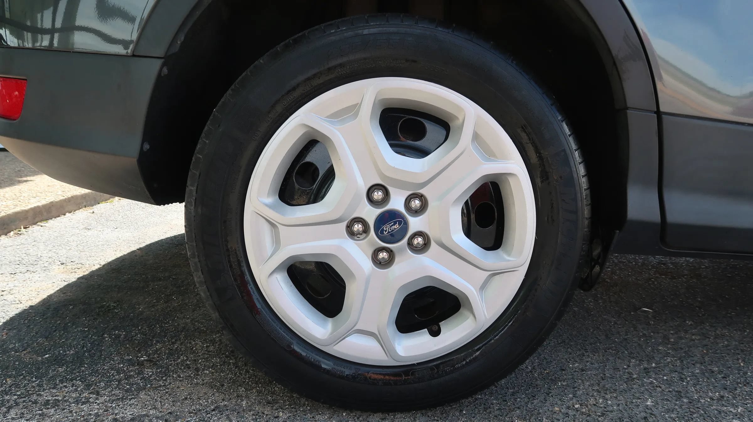 Used 2019 Ford Escape S FWD image 44