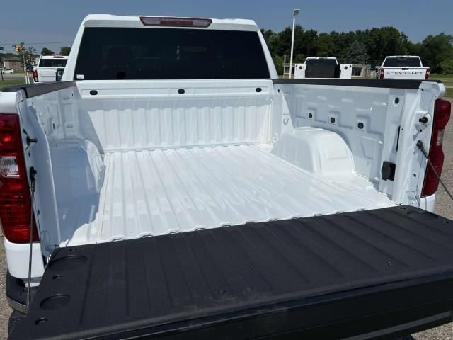 Used 2022 Chevrolet Silverado 1500 LT image 9