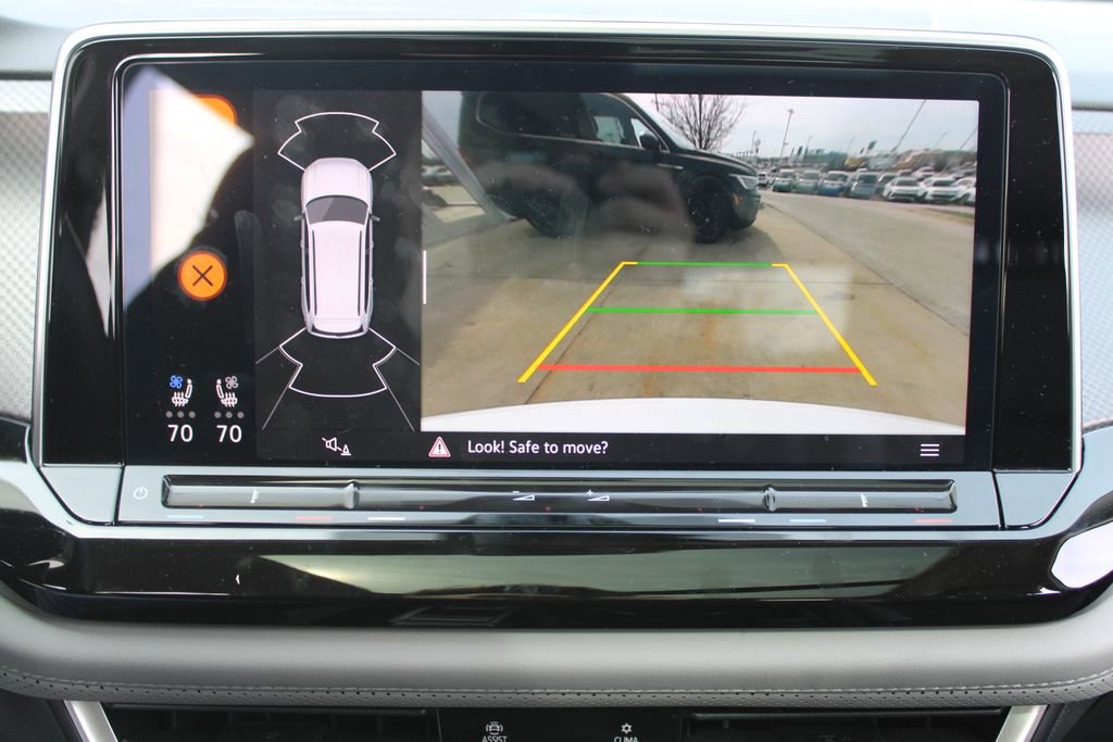 Certified 2025 Volkswagen Atlas Peak Edition SE image 16