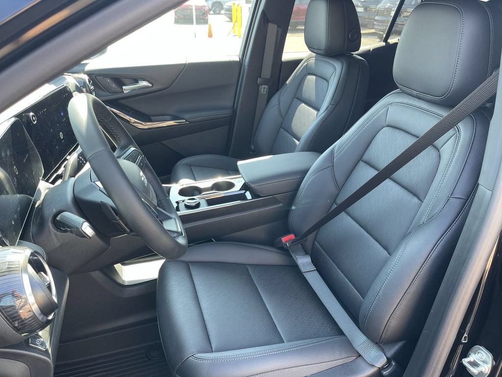 New 2026 Chevrolet Equinox LT w/ Convenience Package II AWD/4WD image 11
