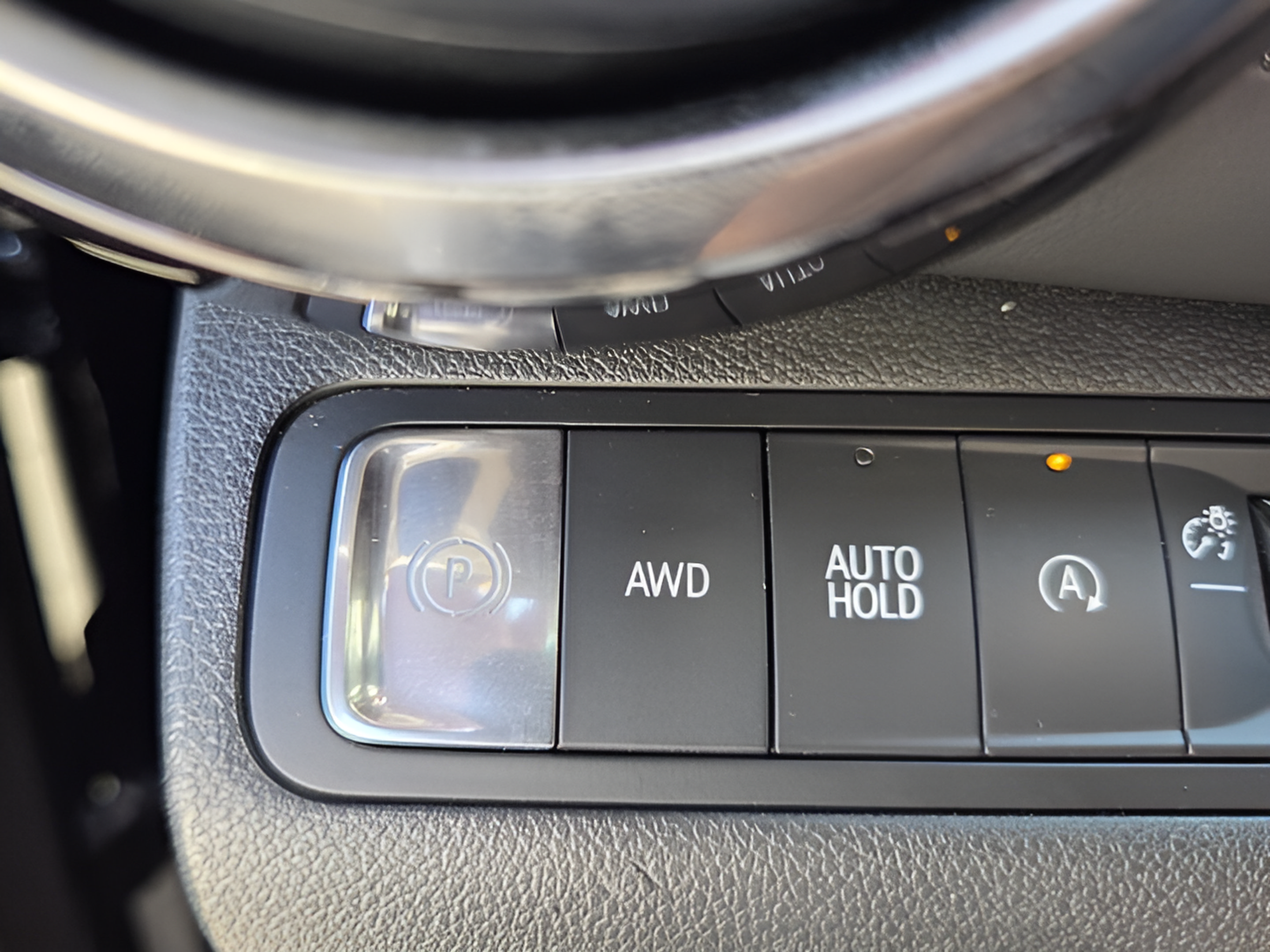 Used 2025 Chevrolet Equinox LT w/ Convenience Package II AWD/4WD image 29