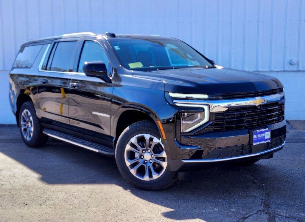 New 2026 Chevrolet Suburban LS AWD/4WD image 1