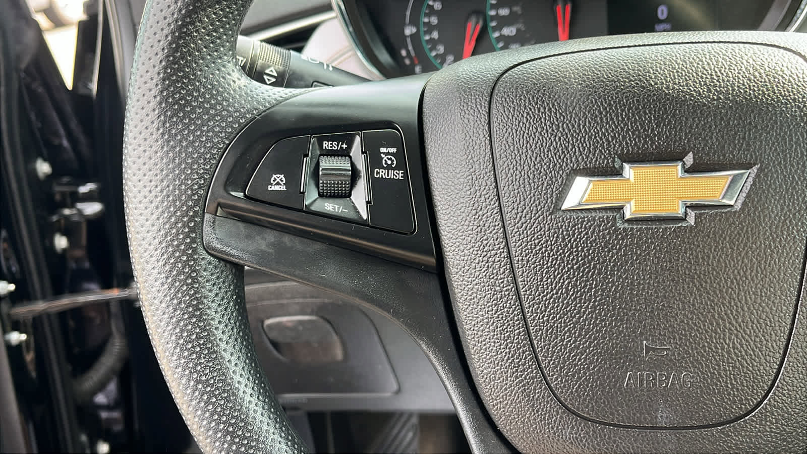 Used 2020 Chevrolet Trax LT image 12