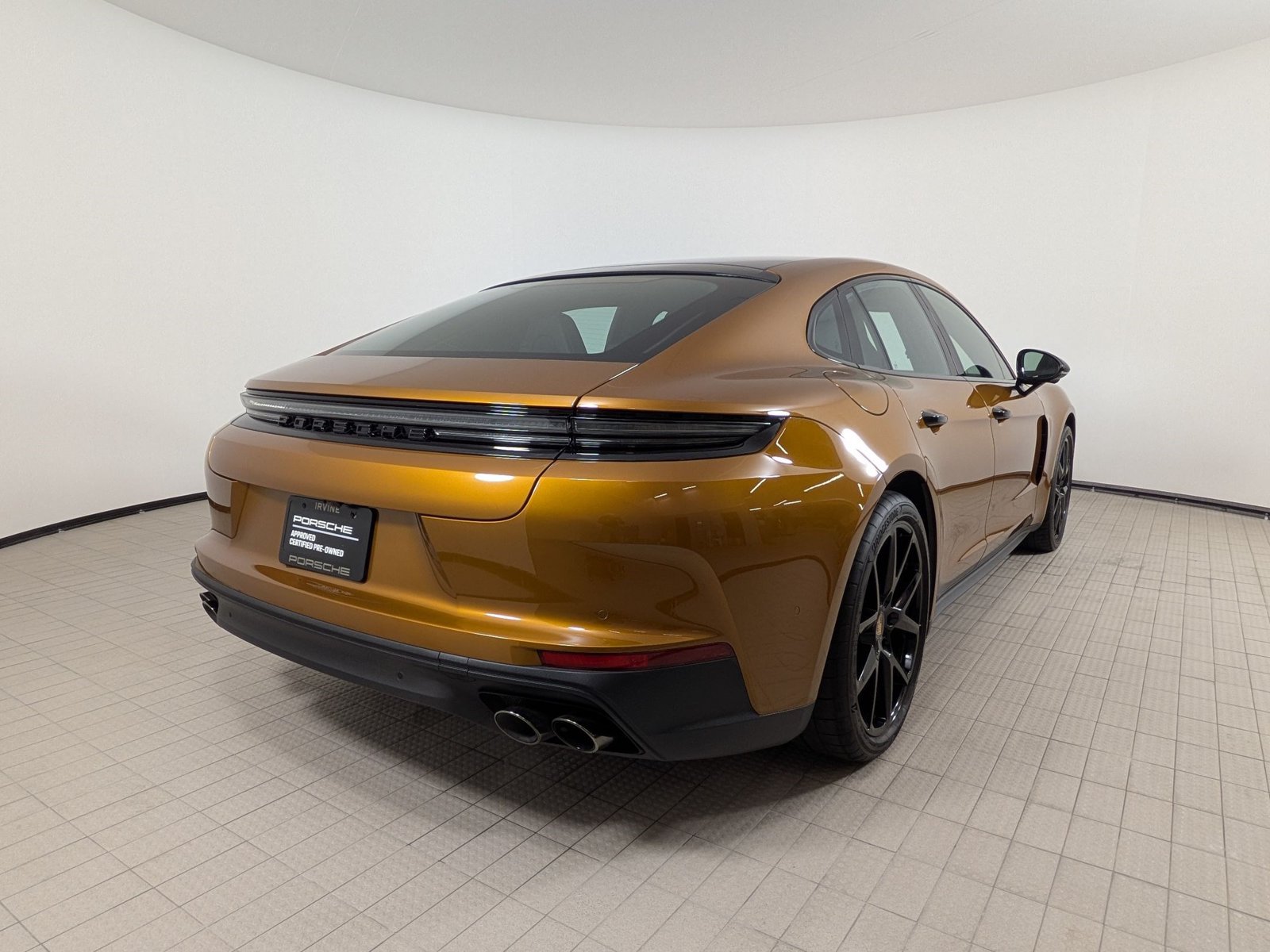 Certified 2024 Porsche Panamera image 9
