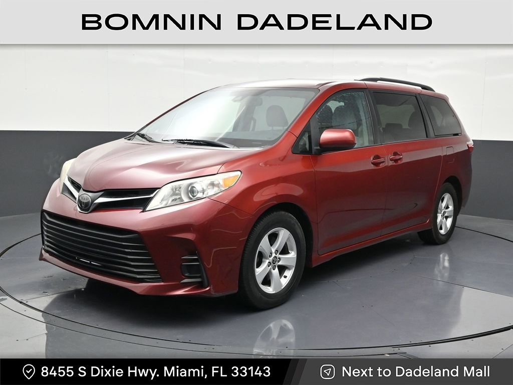 Used 2020 Toyota Sienna LE image 1
