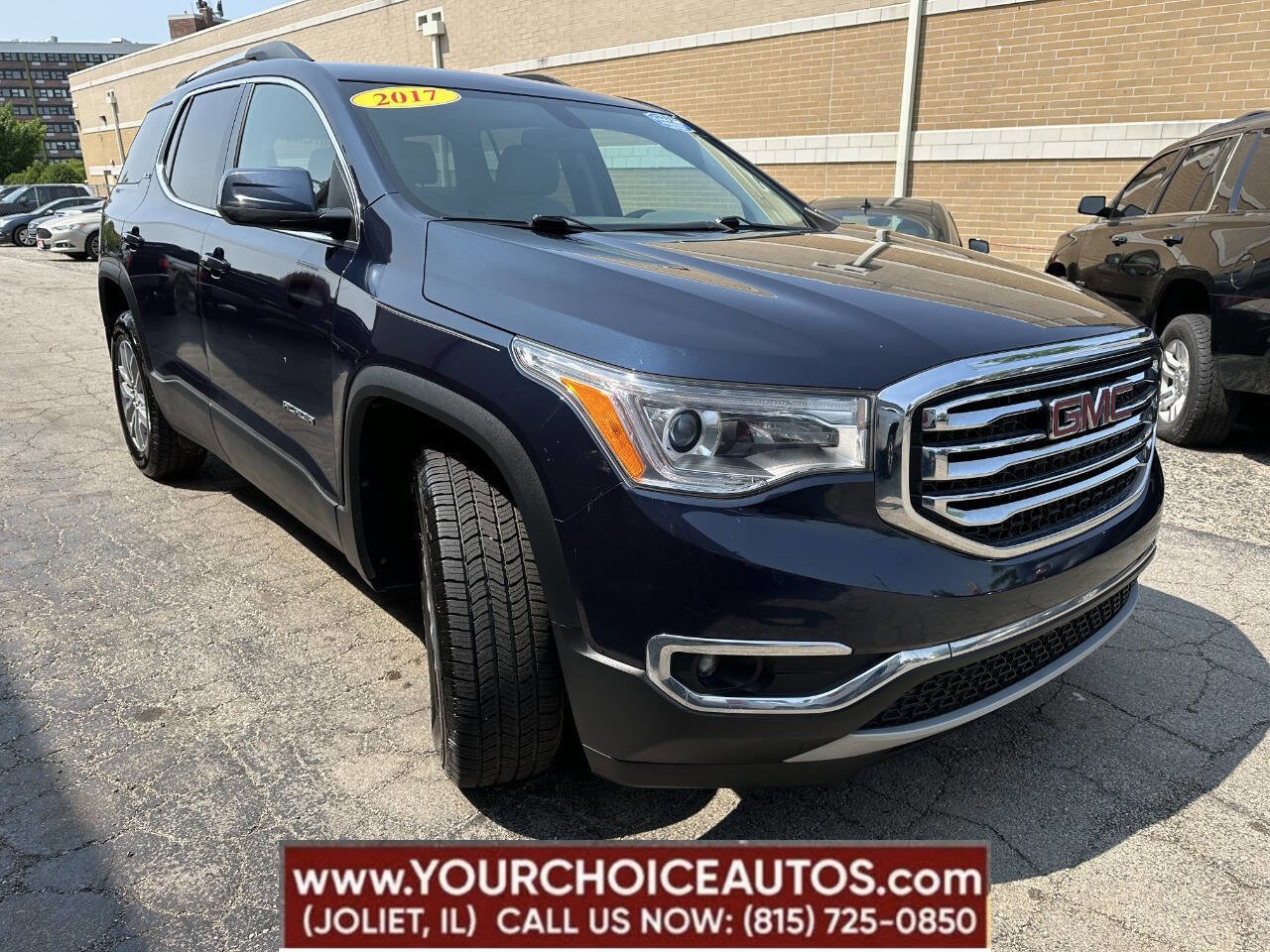 Used 2017 GMC Acadia SLE image 11