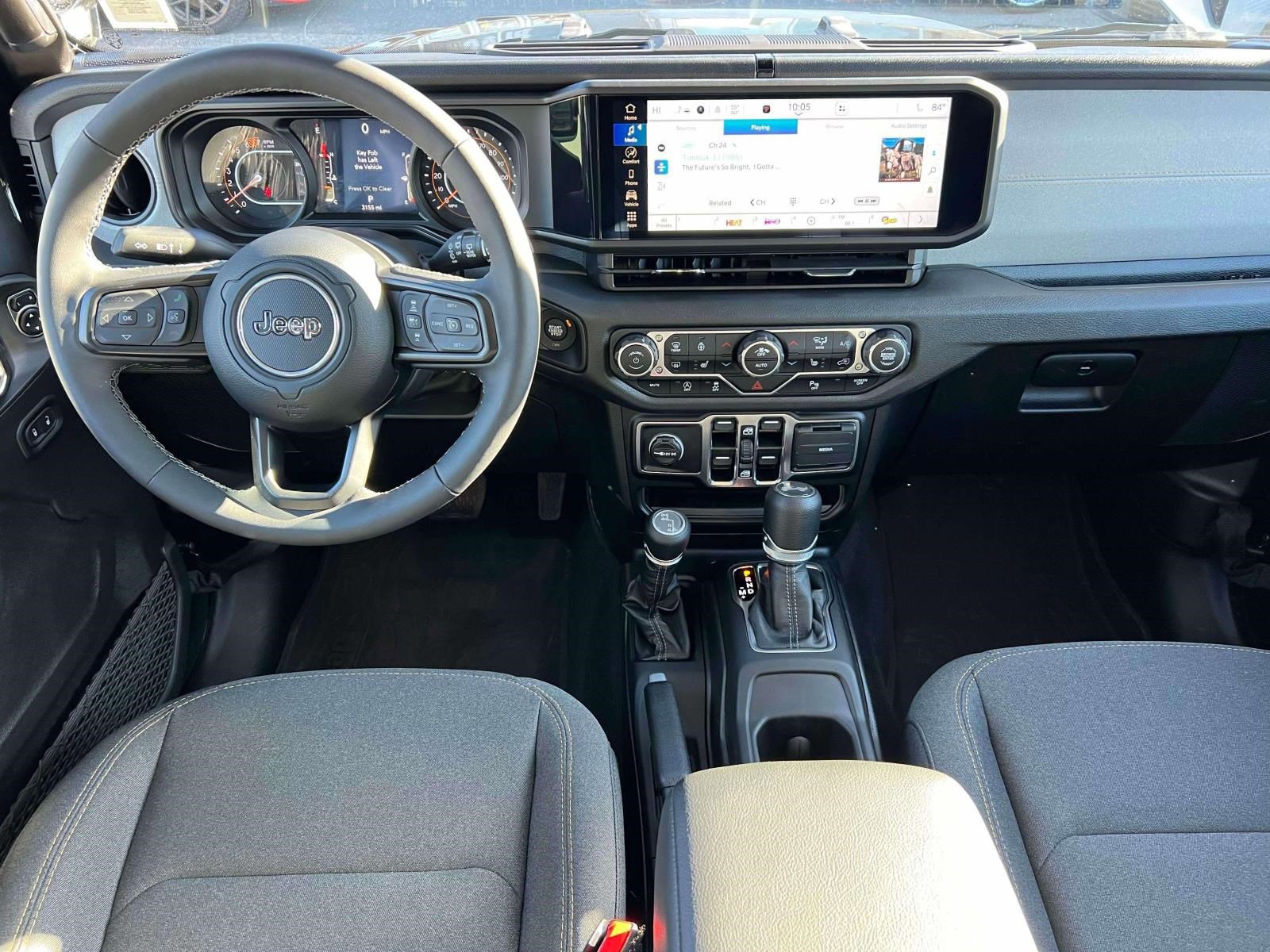 Used 2025 Jeep Wrangler Unlimited Sport AWD/4WD image 2