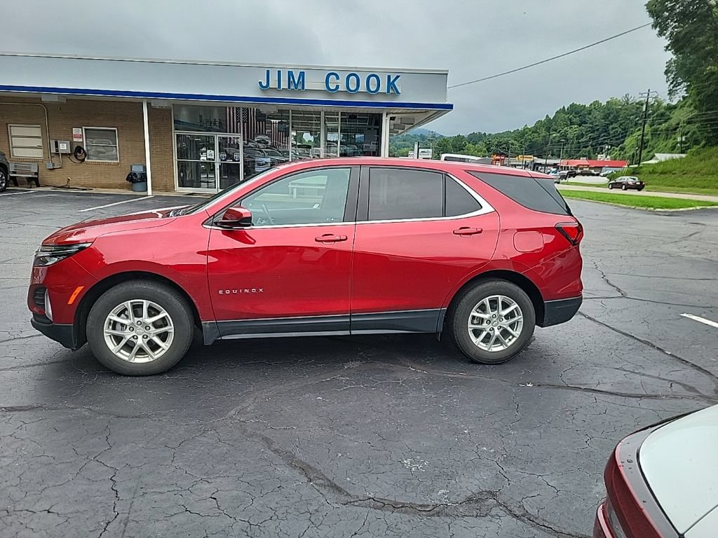 Used 2024 Chevrolet Equinox LT FWD image 11