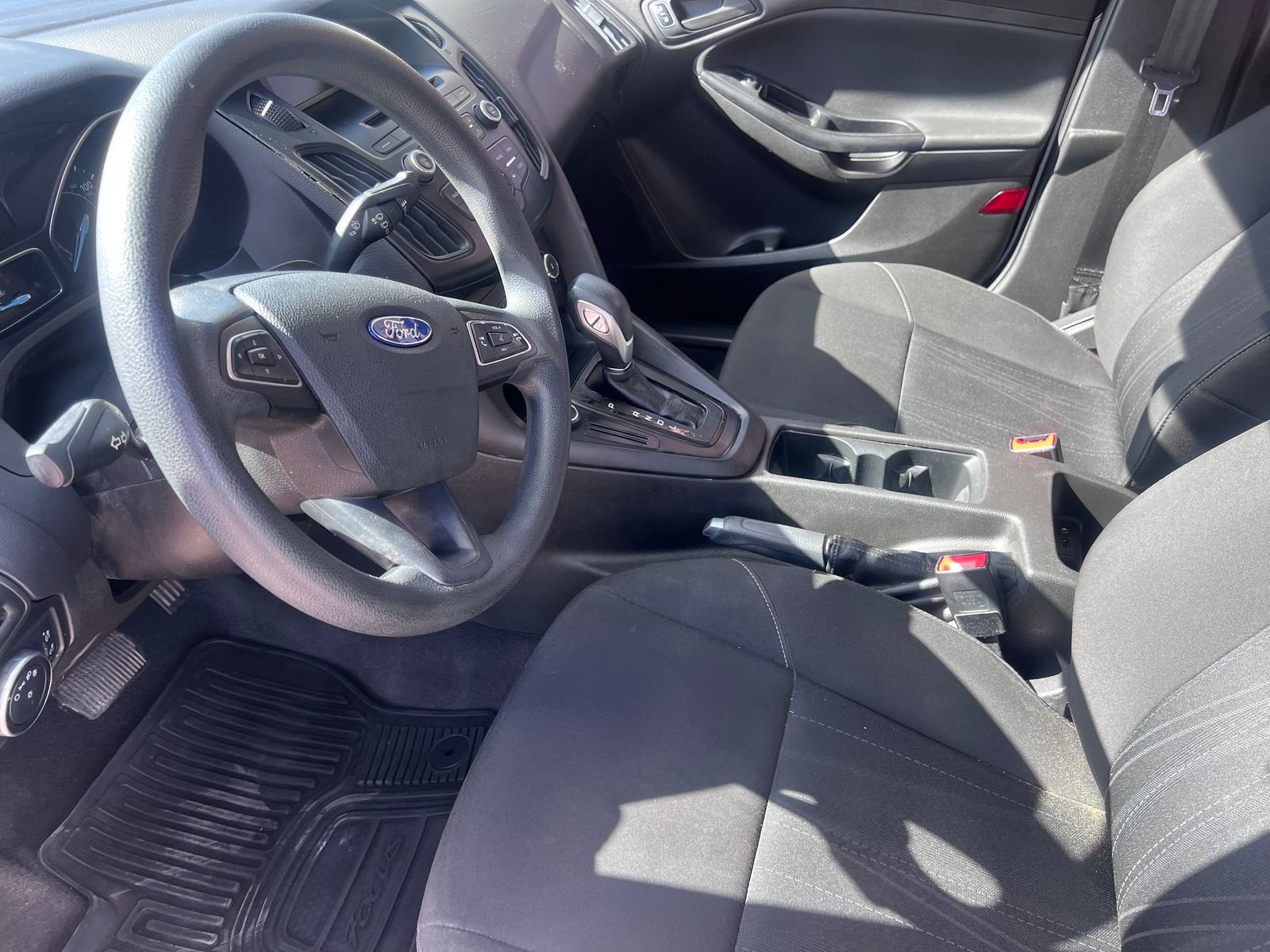 Used 2016 Ford Focus S FWD image 4