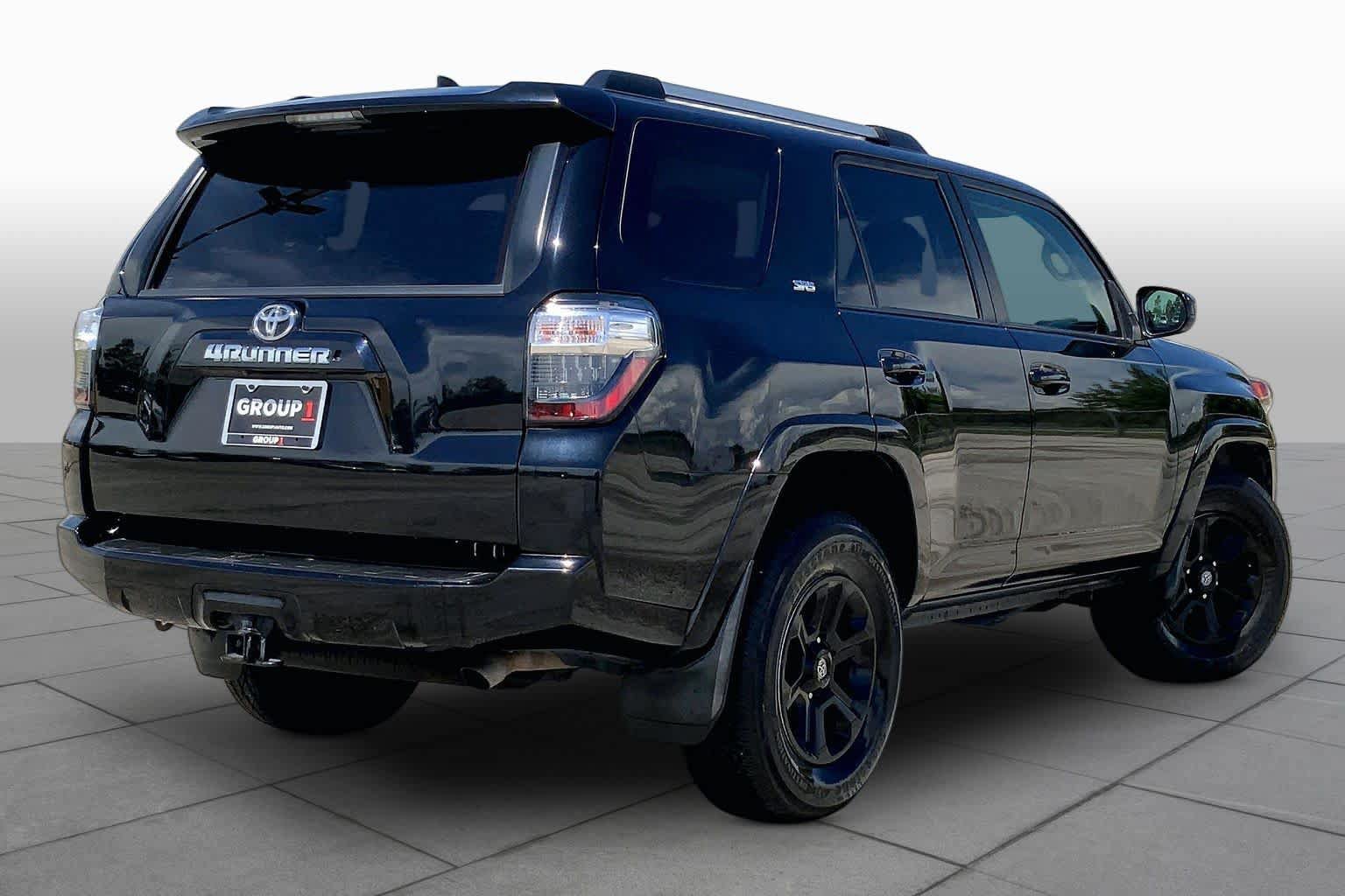 Used 2019 Toyota 4Runner SR5 RWD image 13