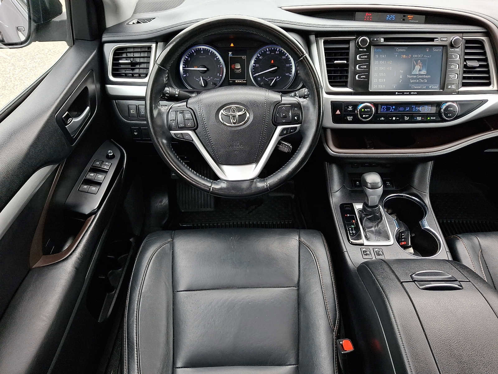 Used 2018 Toyota Highlander XLE AWD/4WD image 13