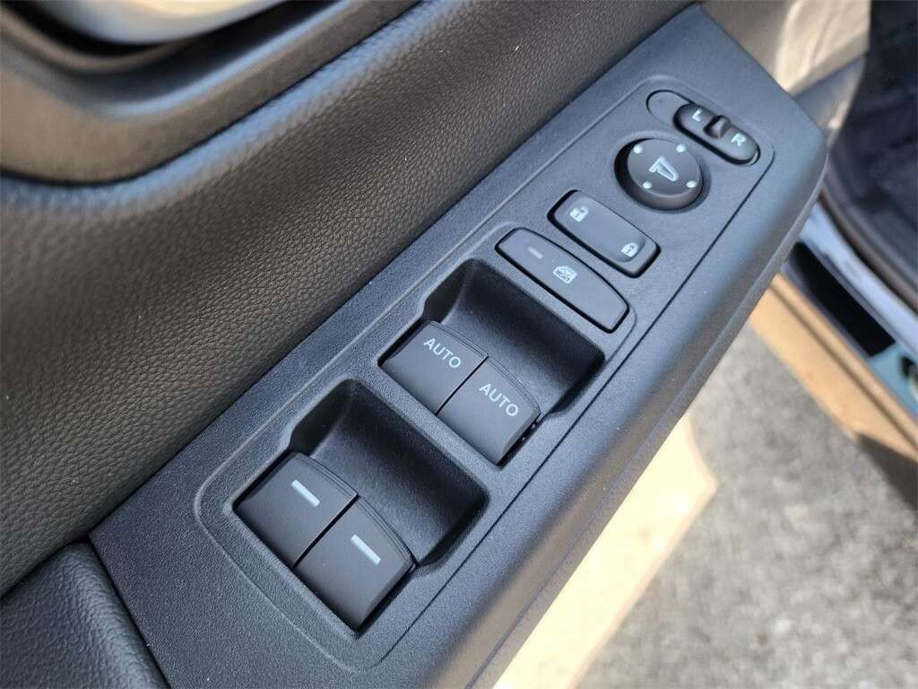 Used 2024 Honda CR-V Sport image 28