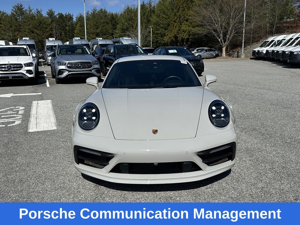 Used 2022 Porsche 911 Carrera image 3