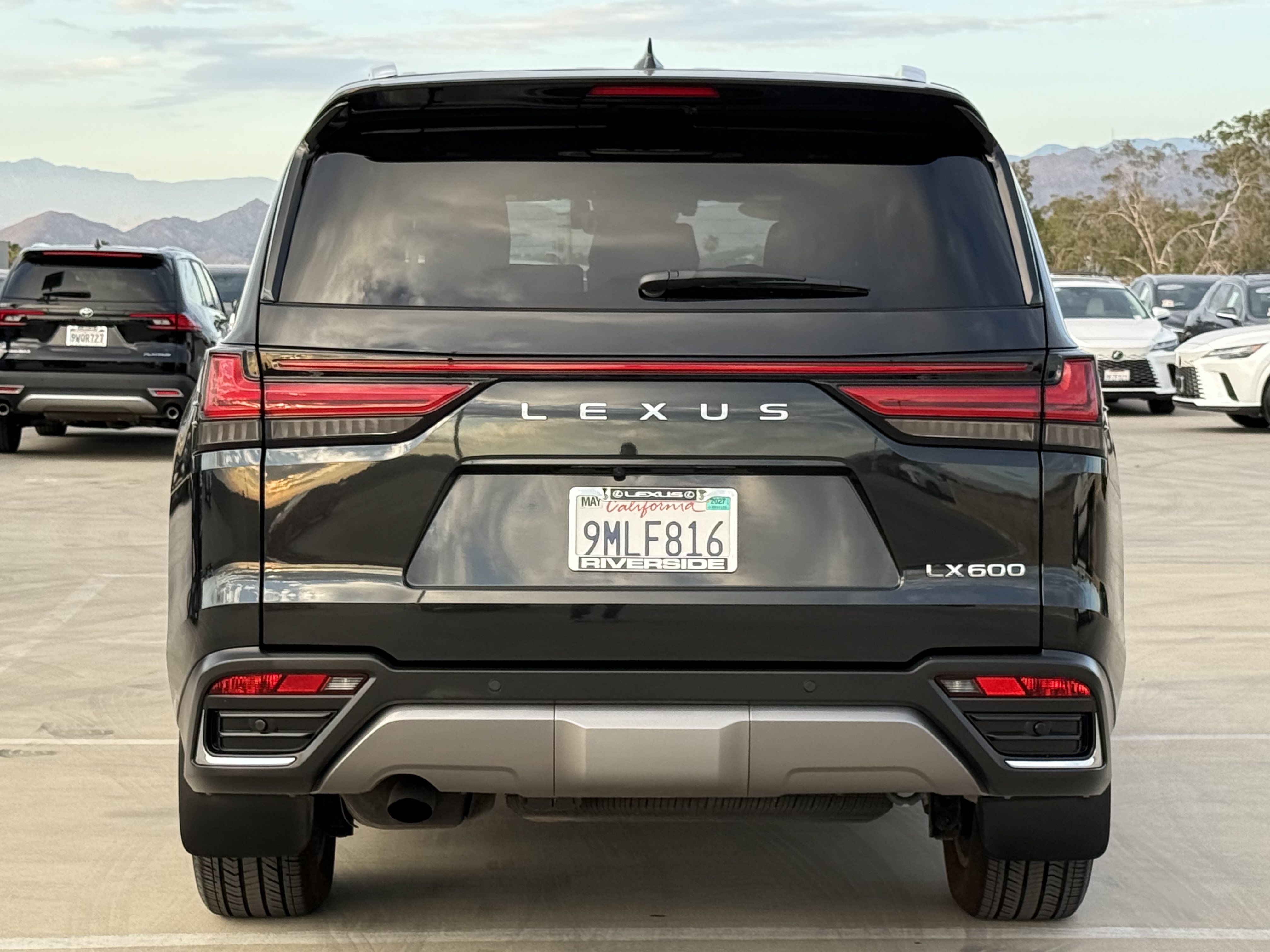 Used 2024 Lexus LX 600 4WD w/ Interior Upgrade Package image 11