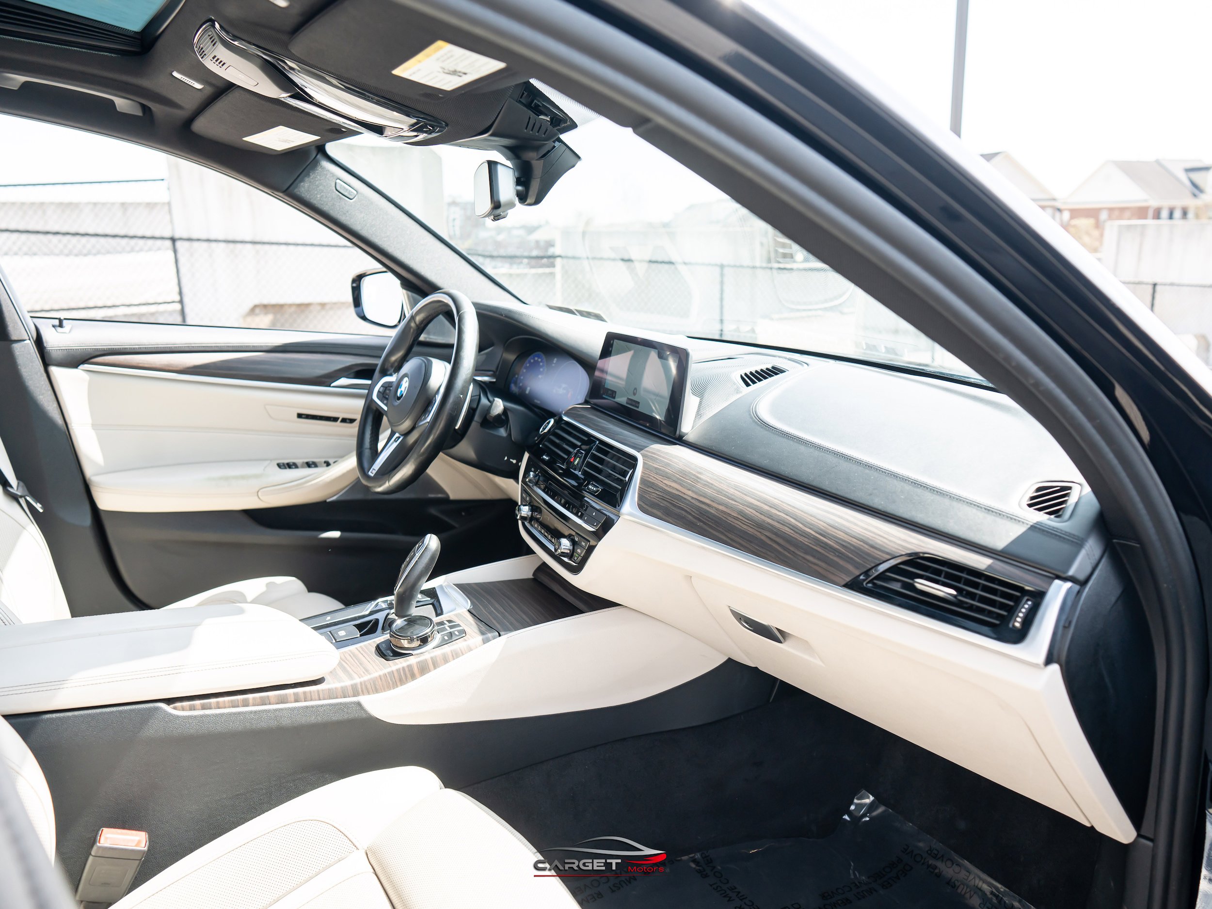 Used 2019 BMW M550i xDrive w/ Premium Package 2 AWD/4WD image 15