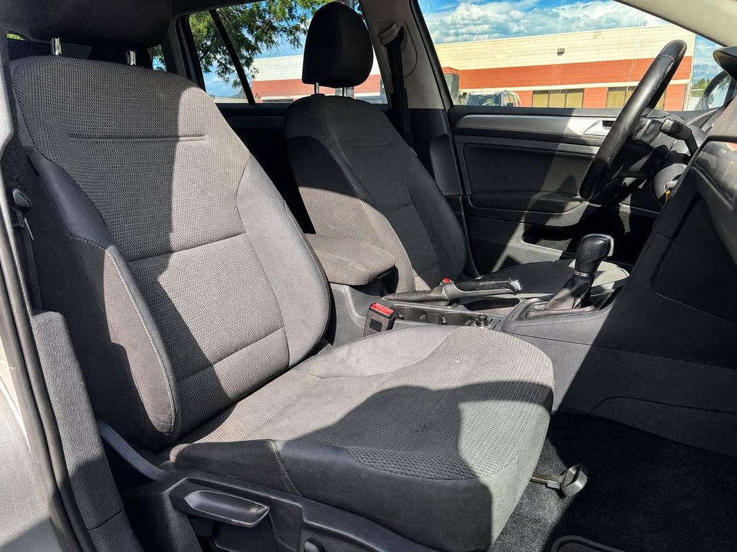 Used 2016 Volkswagen Golf S FWD image 12