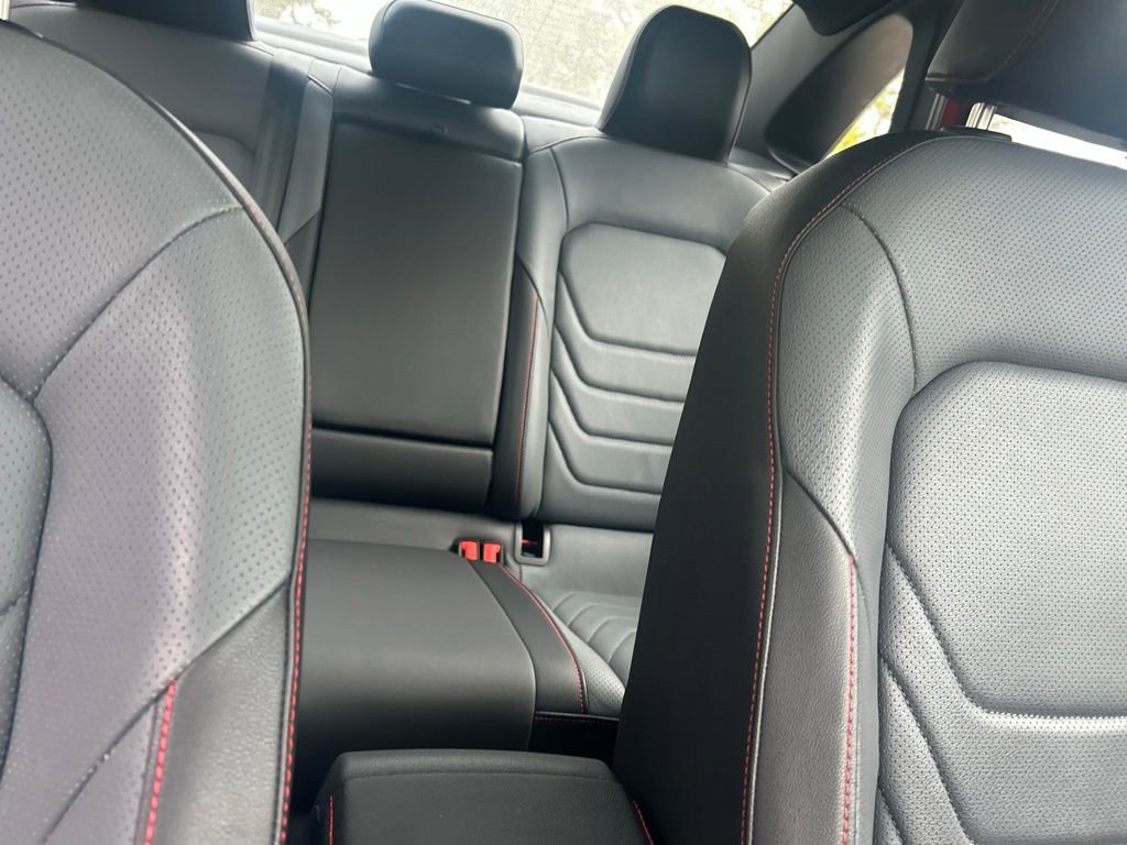 Certified 2025 Volkswagen Jetta GLI Autobahn w/ GLI Black Package image 39