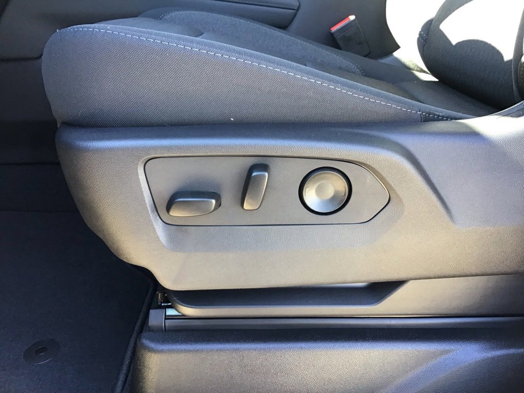 New 2026 Chevrolet Suburban LS image 35