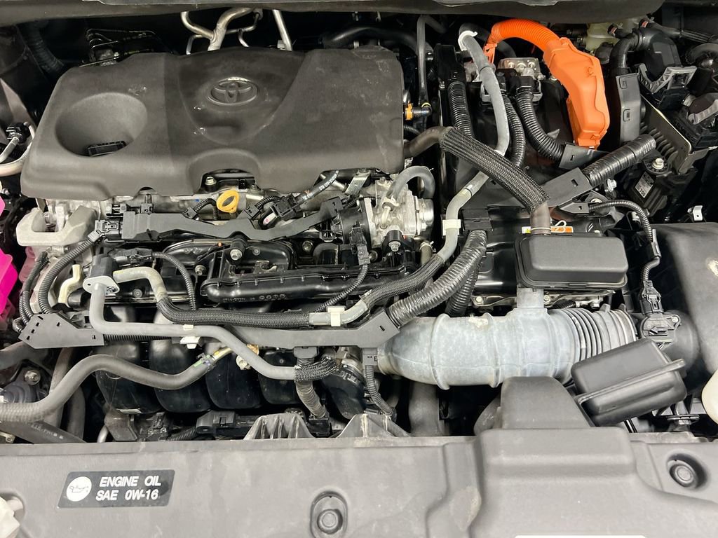 Used 2022 Toyota Sienna XSE image 27