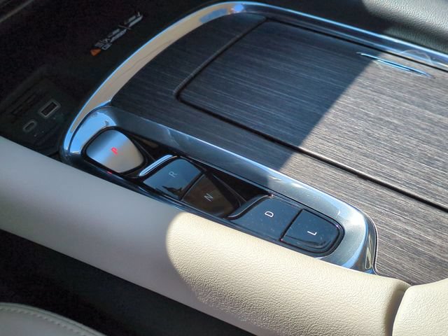 Used 2023 Buick Enclave Avenir w/ Avenir Technology Package FWD image 20